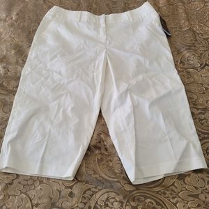 LADIES NEW WITH TAGS CAPRIS